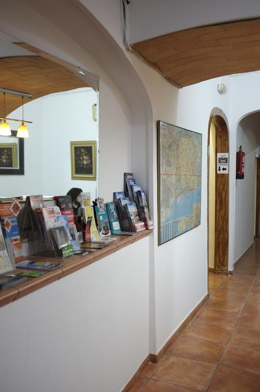 Hostal Europa Barcelona Exteriér fotografie